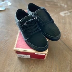 BRAND NEW Chukka Low Vans